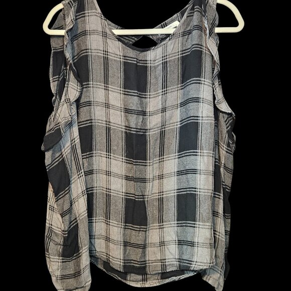Maurices Black & Gray Plaid Cold Shoulder Top Size Large - Picture 1 of 6